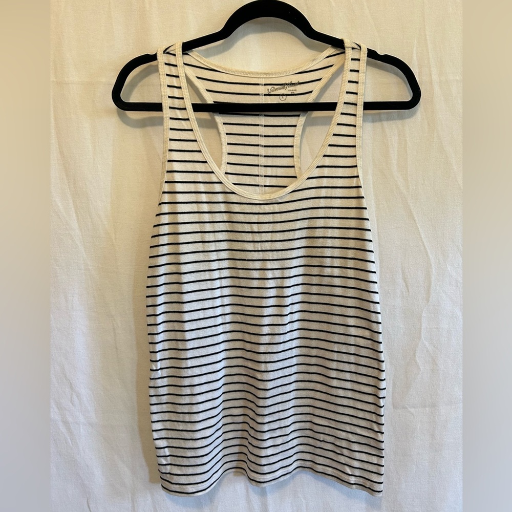 Universal Thread Razorback Tank Top